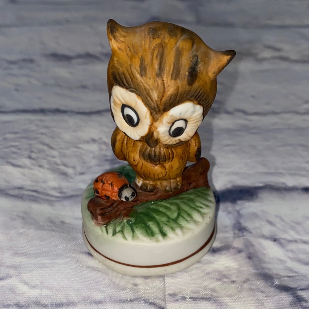 Enesco Vintage Porcelain Owl w/Ladybug Figurine